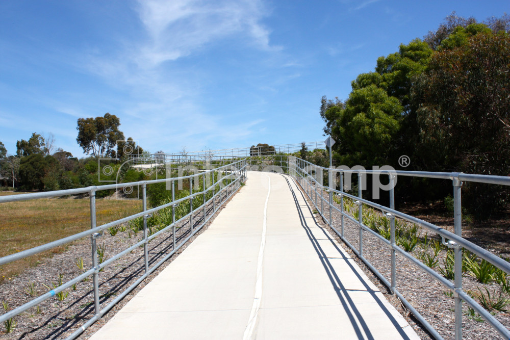 Shared use path handrail system, Peninsular Link Cycle Trail